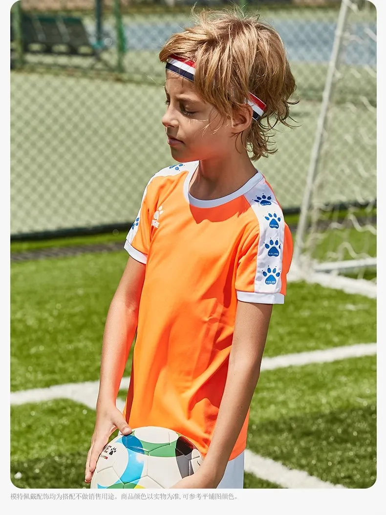 Kelme Maßgeschneiderter Kinder-Fußballanzug, Outdoor-Fußballspiel, kurzärmeliger Trainingsanzug für Jungen, atmungsaktives Obert – Detail 4