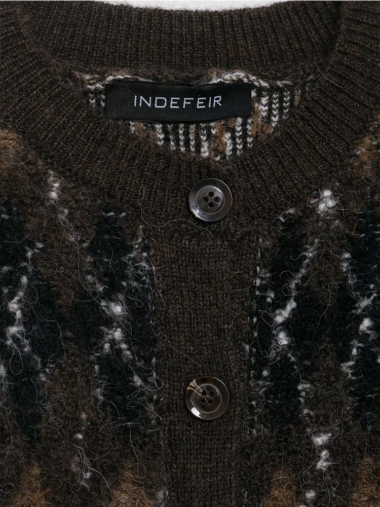 Women Elegant Knitted Short Cardigans 2025 Autumn  New Fashion Printing Short Sleeve Sweater Cardigan Casual Knitwear Top