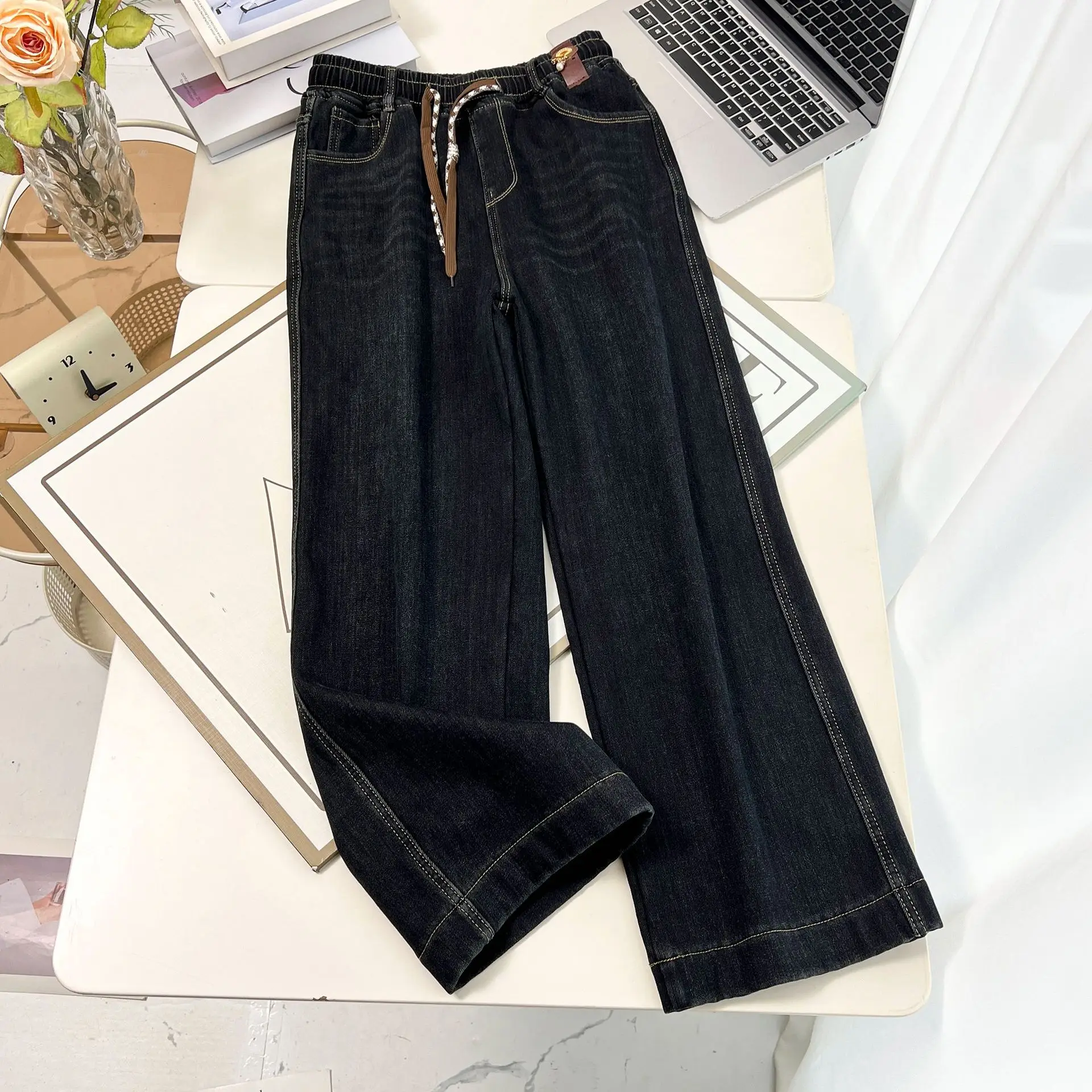 XXXXL Fashion Plus Size Women's Jeans New Winter Style three-dimensional Decorative Fleece Warm Straight Leg Trousers 286