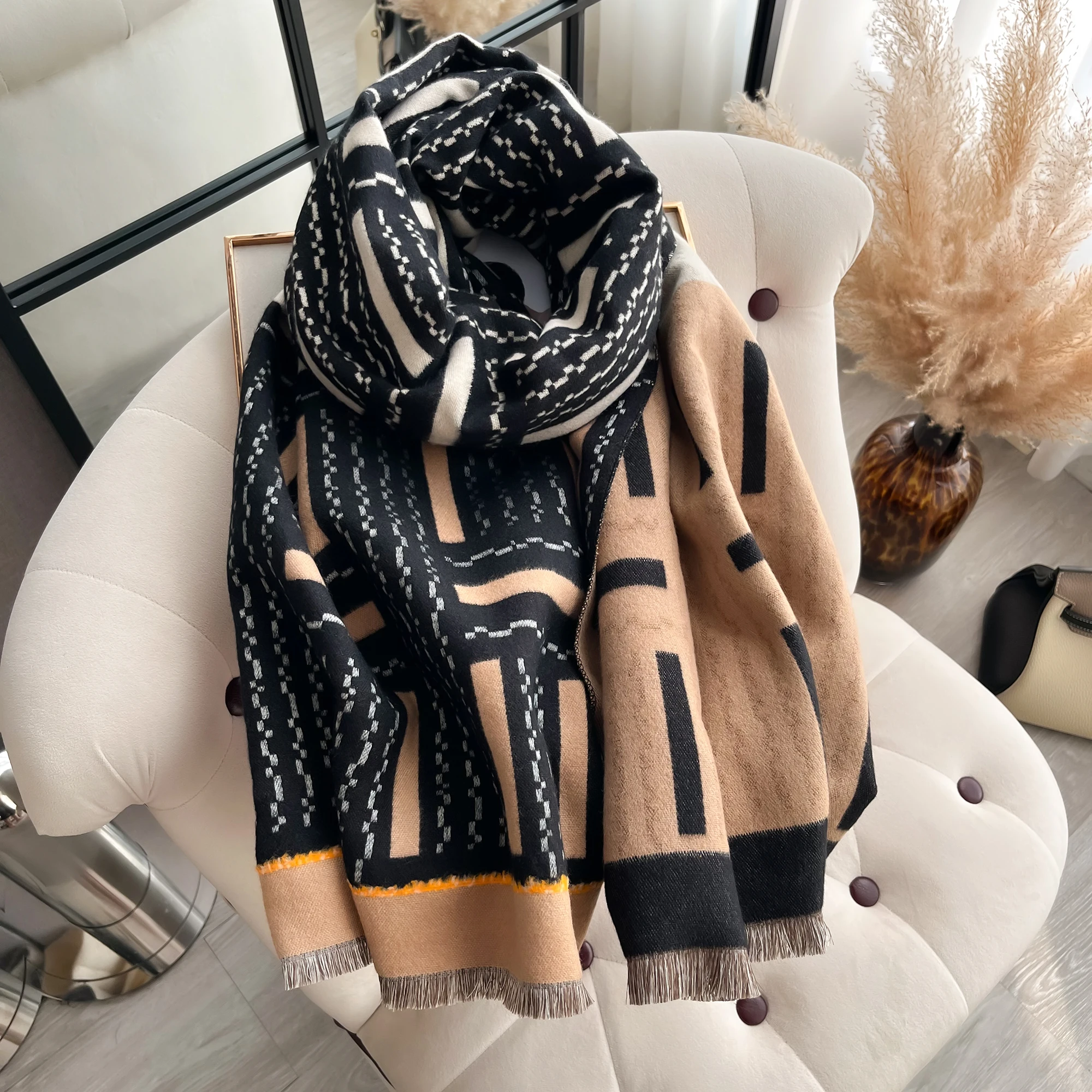 NEW Brand Design Thickened Double-sided Warm Scarf Pashmina Cashmere Short Beard Shawl Autumn Winter Coldproof Female Scarf