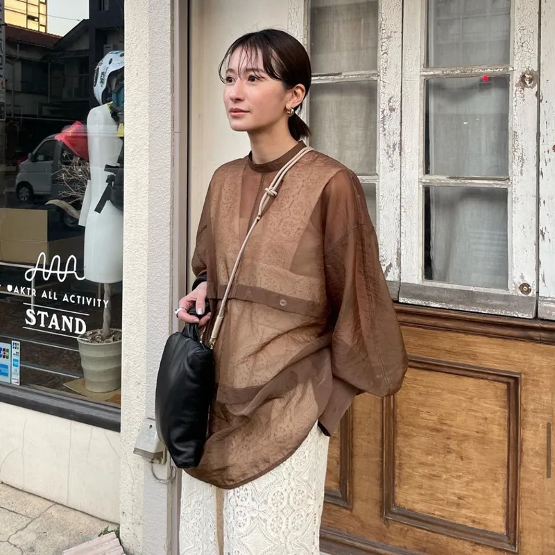 

2023 New Three-color Round Neck Arrangement Detachable See-through Sunscreen Shirt Women