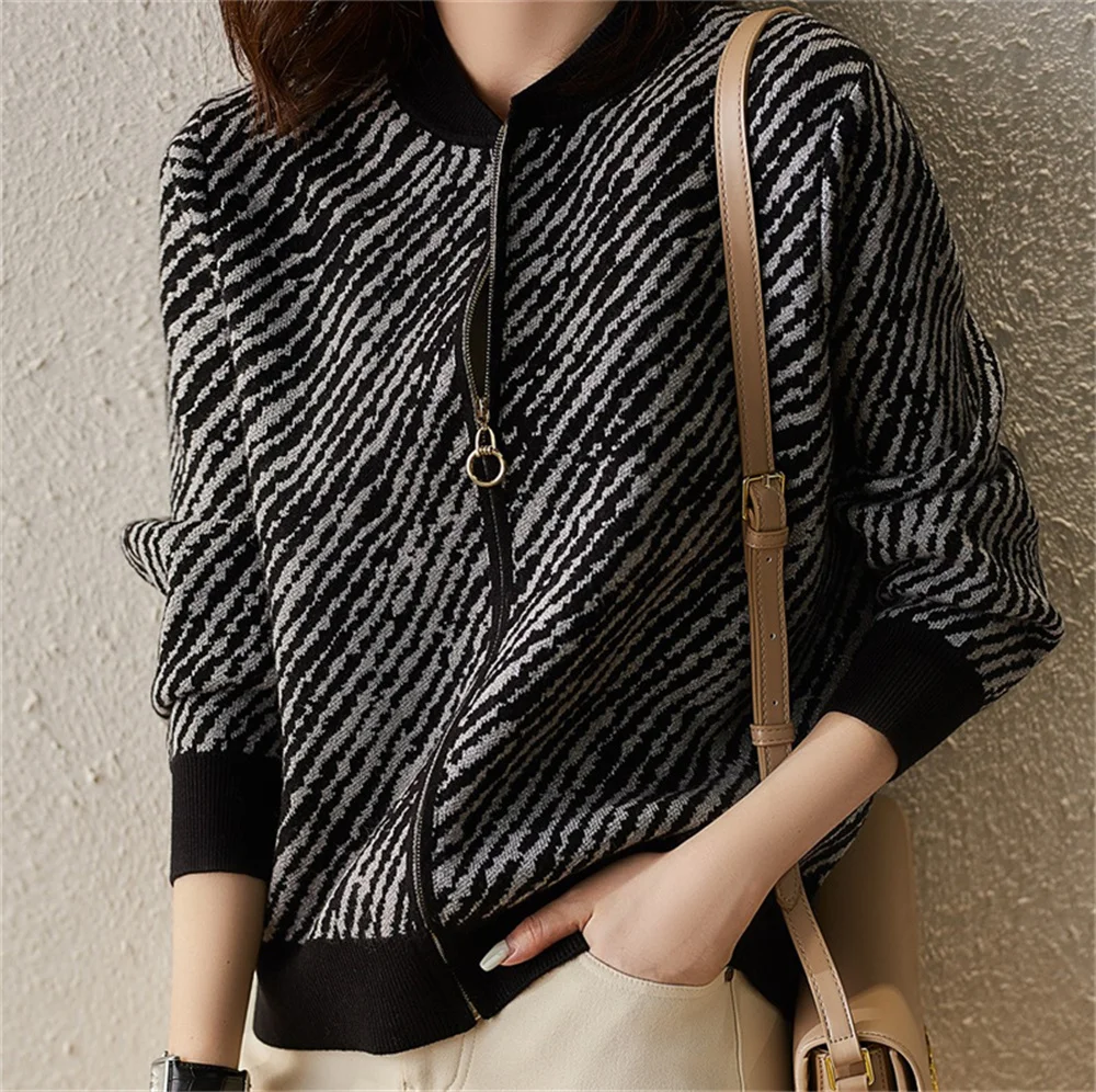 

Женский трикотажный кардиган на молнии, с длинным рукавом