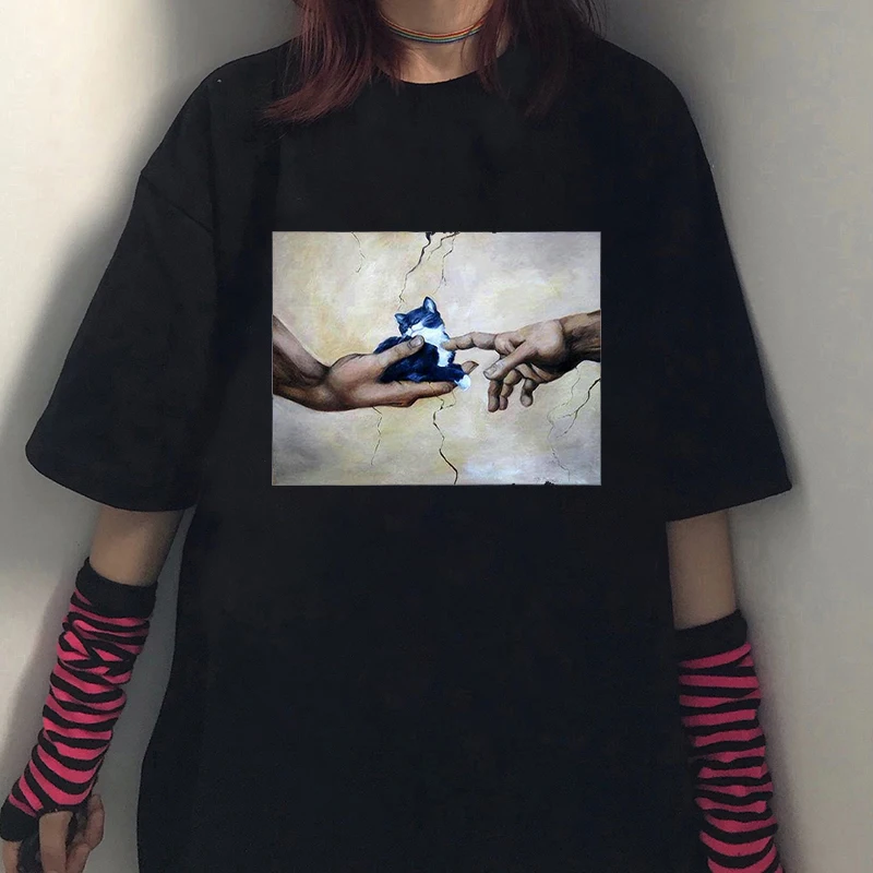 

Футболка унисекс в стиле Харадзюку, индивидуальная Милая уличная одежда с графическим принтом кошки и рукой, повседневный Свободный Топ с коротким рукавом