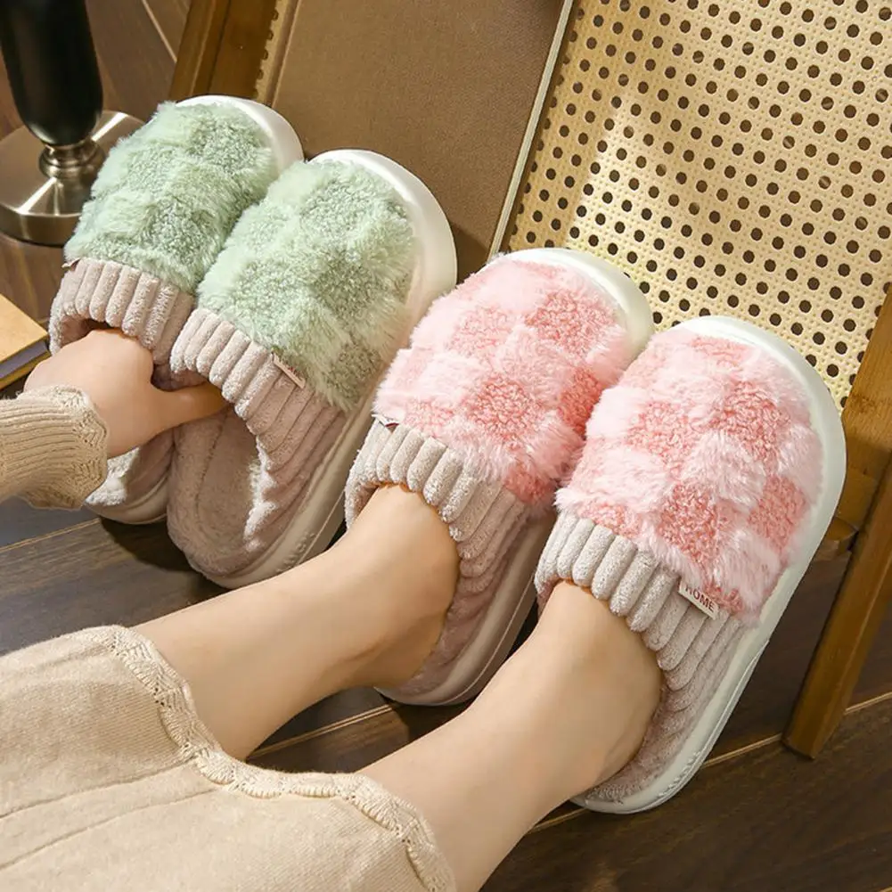 

1 Pair Winter Cotton Slippers Thick Wear-resistant Sole Anti-skid Warm Resistant Plush Color Matching Soft Homewear Slippers