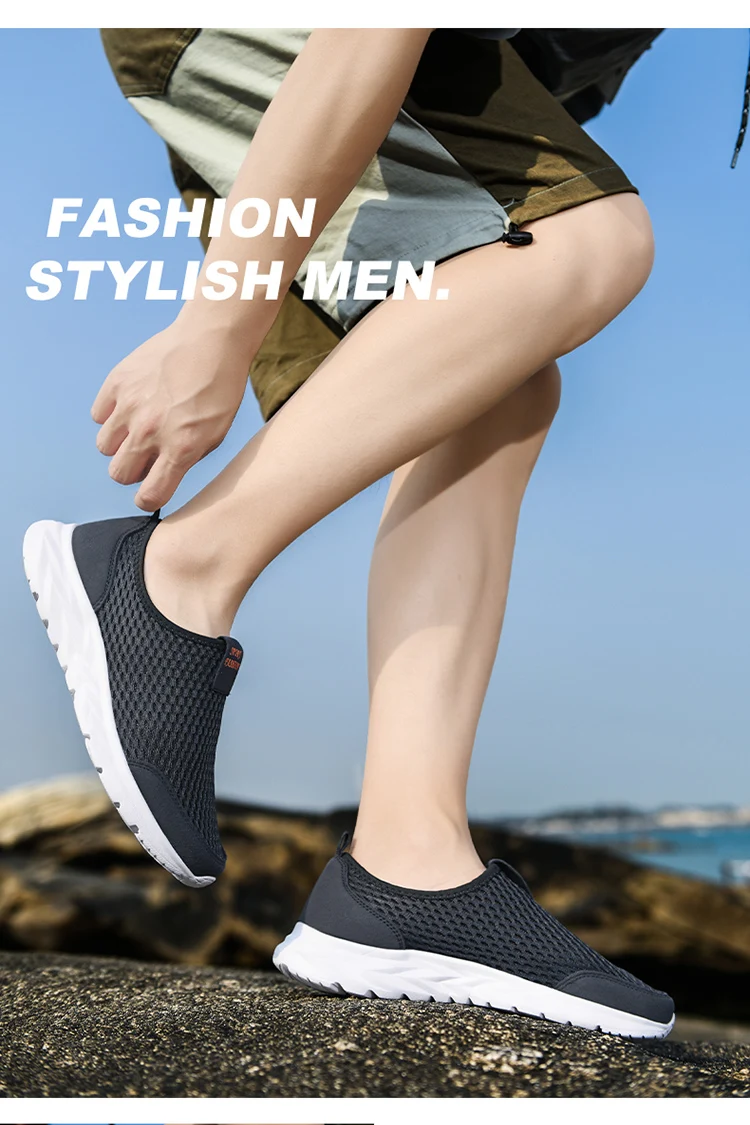 Lightweight Slip-On Shoes for Summer, Large Mesh Breathable Men's Shoes, Ultra-Light Soft-Soled Sports Shoes