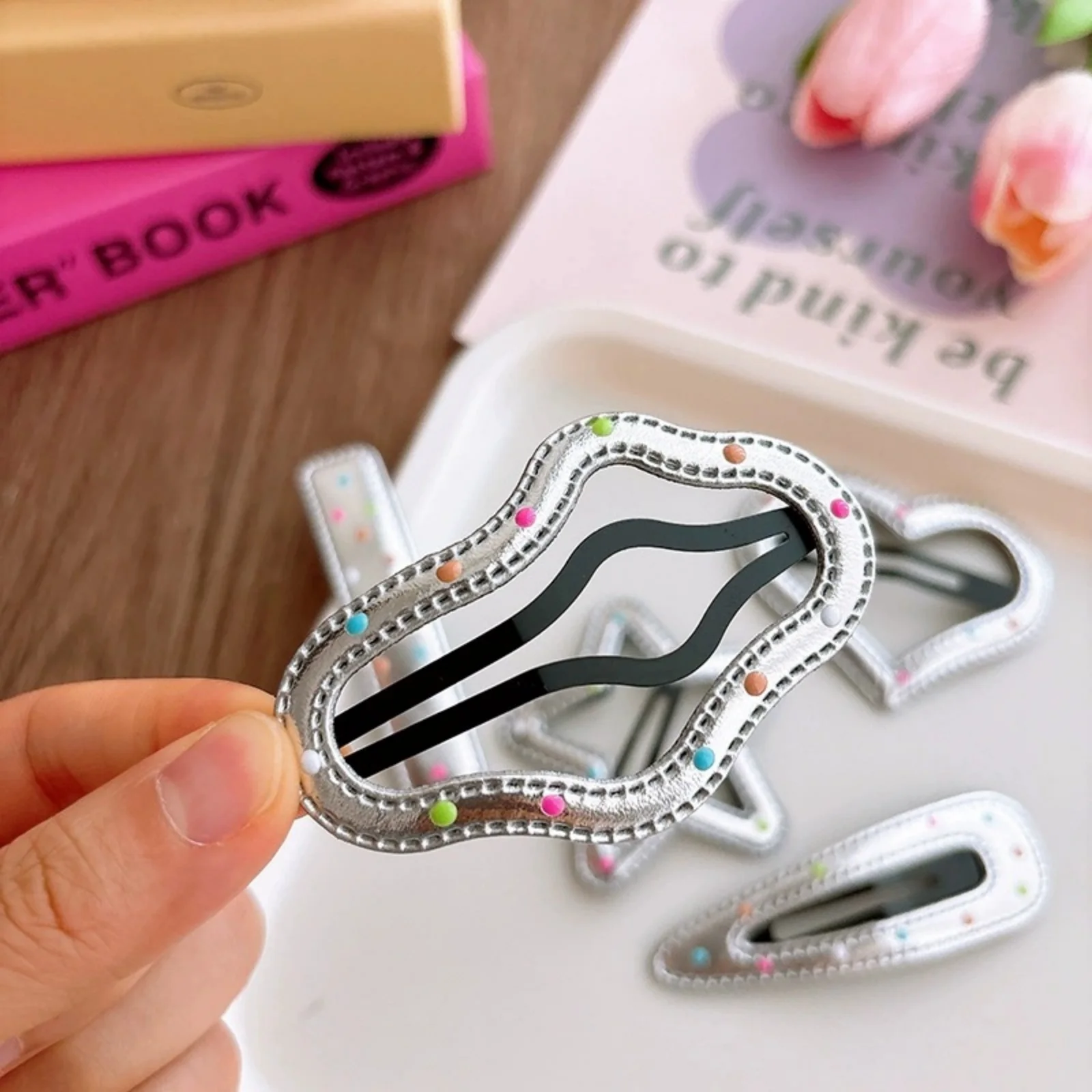 5Pcs Silver Glitter Hair Clips Set with Star, Heart, and Bar Shapes, Cute&Sparkly Hair Accessories Perfect for Girls' Stylish