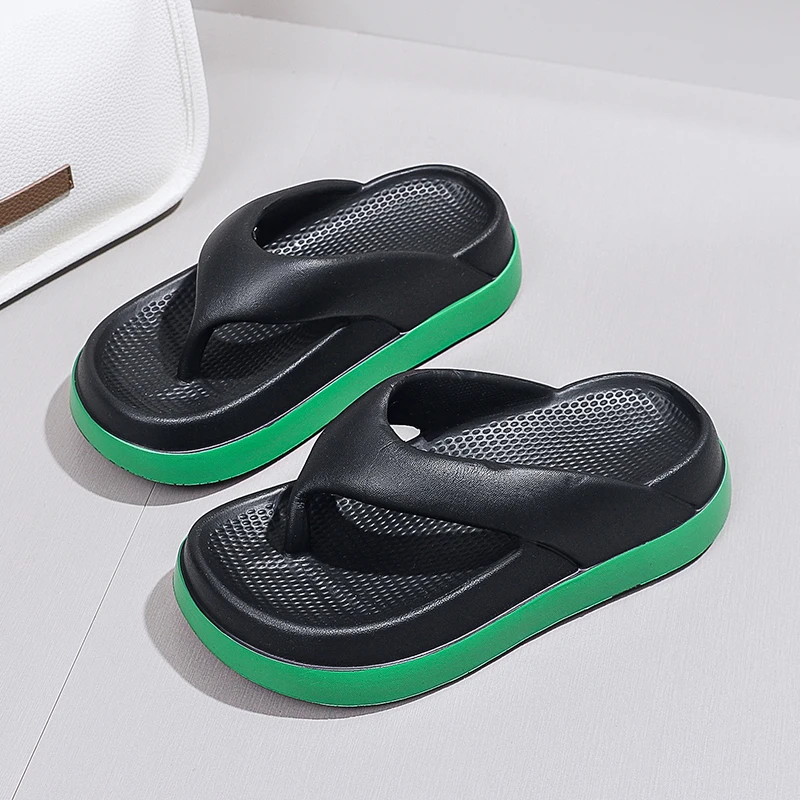 Woman flip flops Popular Design Shoes trend Casual Platform Sandals non-slip Outdoor slippers Unique features Flat sandals