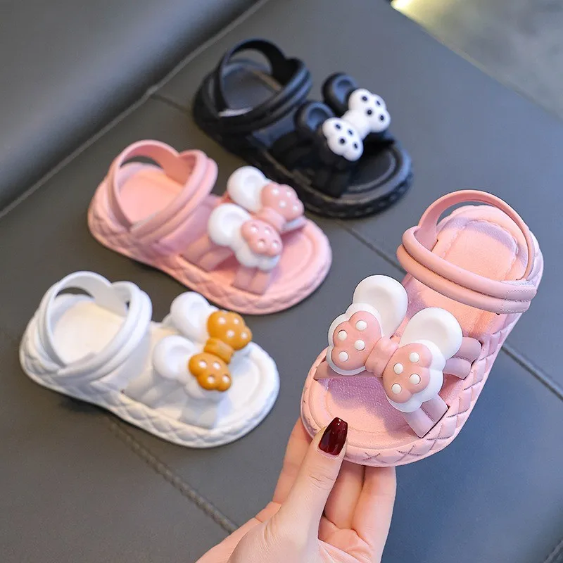 

2024 New Girls' Sandals Summer Non-Slip Soft Soled Princess Shoes Open Toe Cute Large And Small Children Beach Sandals 24-35