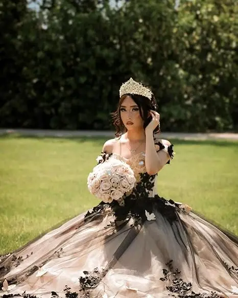 ANGELSBRIDEP Black Lace Quinceanera Dresses Ball Gown Sweet 16 Birthday Vestidos De 15 Años Customized Beaded Women Party Gowns 2