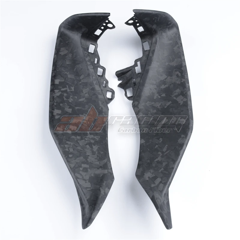 

Обтекатели нижних передних каучуковых панелей для YAMAHA R1 2021-2023 полностью кованые из углеродного волокна 100%