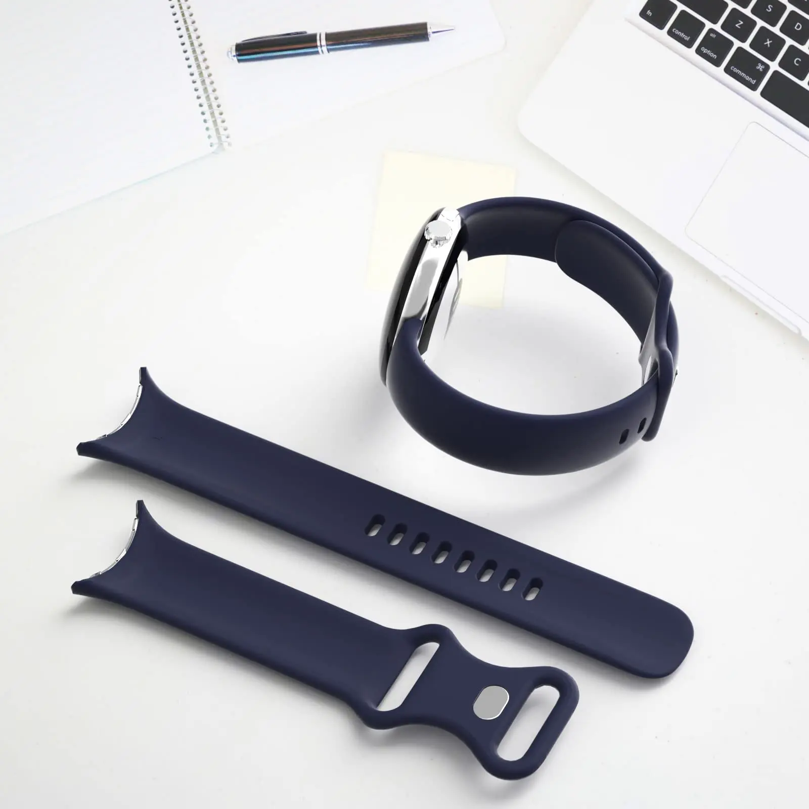 No Gap Silicone Strap for Smartwatch - Sporty and Active Wristband Bracelet Accessory