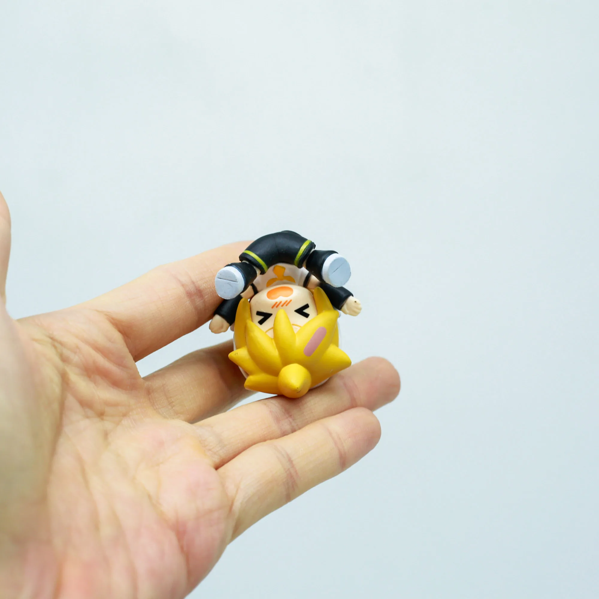 Kawaii Vocaloid Singer Capsule Toy - Cute Anime Figure in Fallen Pose with Blue Hair Ornament