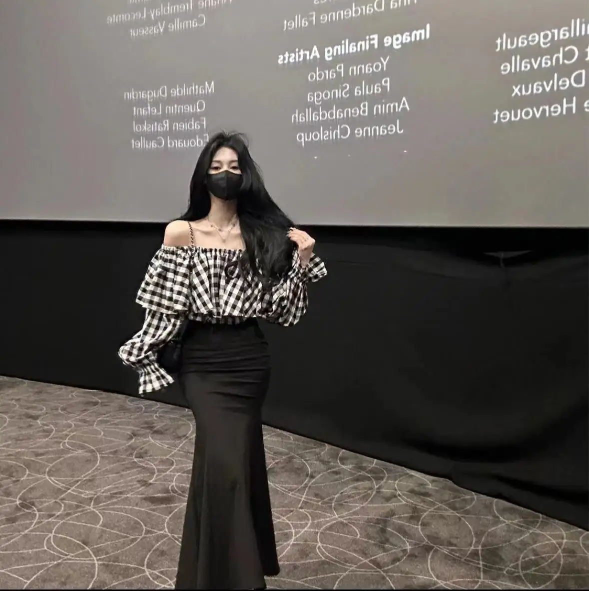 

Plaid Lotus Collar off-shoulder Top Black Fishtail Skirt 2023 fashion women's Clothing