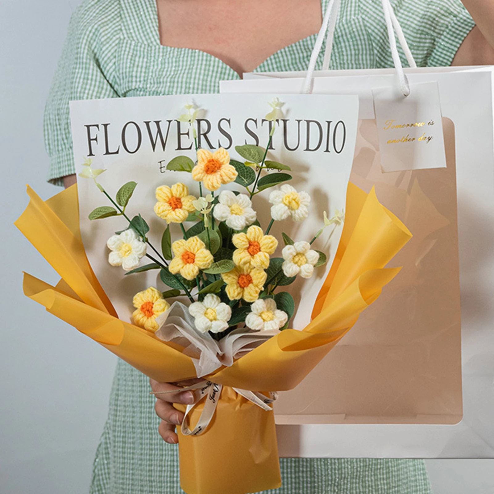 

Mother's Day Gifts Finished Knitted Flowers Sunflower Crochet Bouquet Creative Knitted Flowers Birthday Handmade Home Decoration