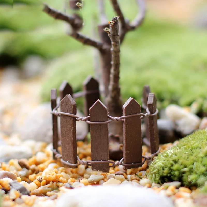 Mini Fence Miniatures Fencing 10PCS Fairy Garden Gnome Moss Terrariums Resin Crafts Decorations for Home and Garden Kawaii miniature fence resin crafts resin ornaments miniature ornament miniature figurines