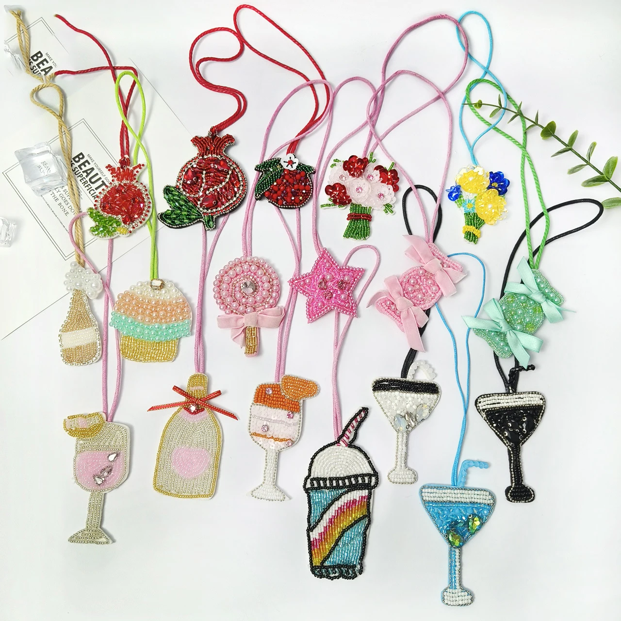 Handmade Keychain Cute Flower Pendant Keychain Keychain Beads Pendant Lightweight For Headbands Schoolbag Bouquets