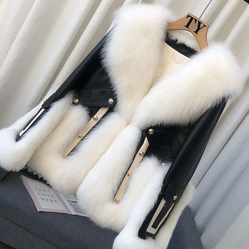 2023 New Whole Leather Imitation Fox Fur Color Contrast Fur Coat for Women's Short New Color Contrast Down Coat