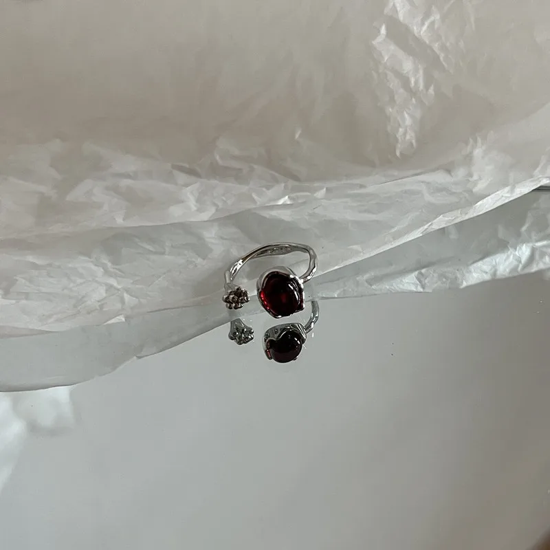Fashion Rings Vintage Silver Color Red Oval Ring for Women Trendy Elegant Irregular Natural Stone Luxury Ring Woman Y2K Aesthetic Jewelry Gift