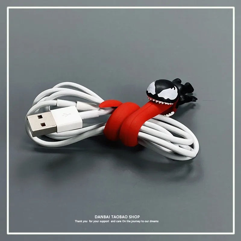 Cable de Datos USB con Diseño de Venom de Spider-Man, Soporte Protector, Accesorio para Coche y Moto, Juguete Decorativo, Regalo