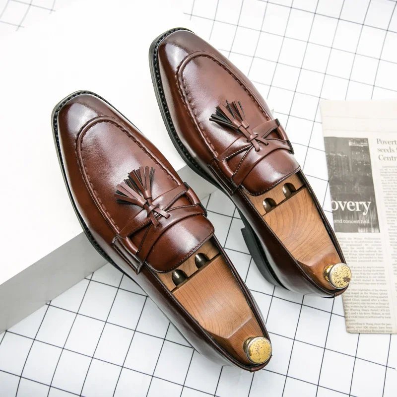 

Men Classic Fashion Lefu Leather Shoes Pointed English Style One Step Outdoor Lightweight Shoes Black BrownSize38-46 Men Shoes