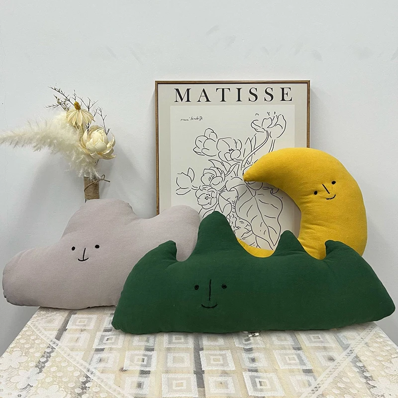 Hot Selling Small Toys Moon Star Cloud Shape Plush Throw Pillow Cute Dolls Stuffed Animal Plushie Cushion Bedroom Sofa Decor kawaii double cashmere blanket lotso daisy duck stitchsend the same throw pillow warmth sofa bedroom solo duo winter blanket