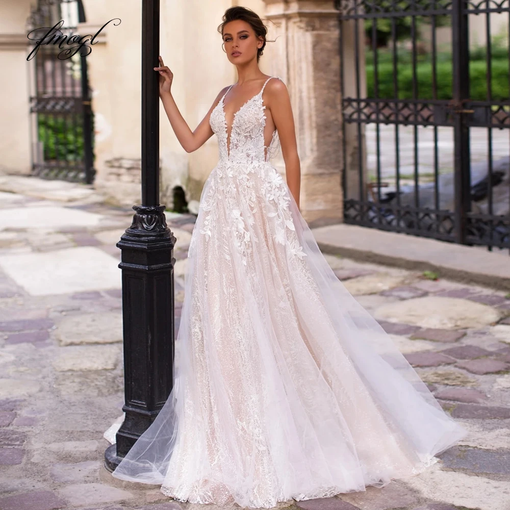 

Fmogl Sexy Backless V Neck Lace Vintage Wedding Dresses Luxury Spaghetti Straps Beaded Pearls Court Train A Line Bridal Gown