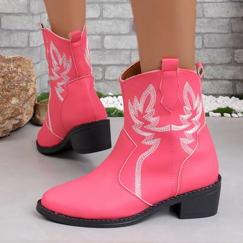 2023 Winter Shoes for Female Slip-on Women's Ankle Boots Square Heel Low Heel Casual Women's Shoes Plus Size Light Ladies Boots