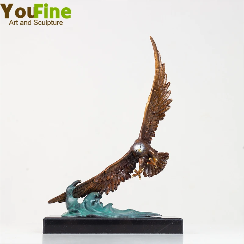 Statua Di Aquila Calva In Bronzo Ali Di Diffusione Volante Aquila Calva Surf Scultura In Bronzo Con Base In Marmo Per La Decorazione Di Arte Domestica