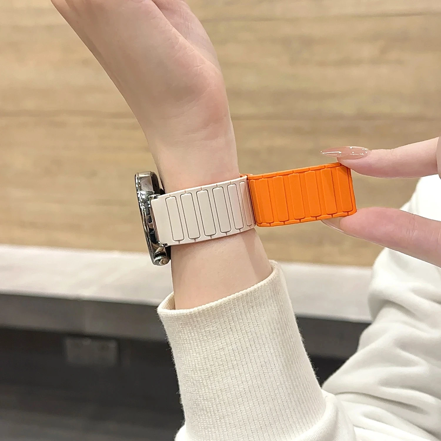 Magnetic Silicone Bracelet Band, 20mm/22mm Strap - Universal Fit