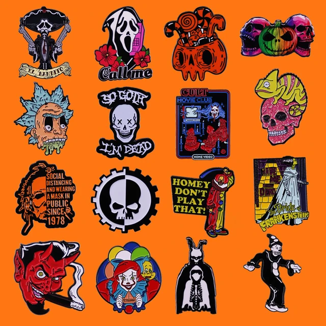 Broches clássicos do filme do horror, rostos assustadores do Dia das  Bruxas, crachá do Pin do esmalte do fantasma, roupas da mochila, emblemas  da lapela, presentes da joalheria - AliExpress