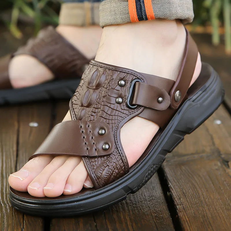 Men's Summer Sandals Slip-On Beach Shoes Anti-Slip Breathable Thick Bottom Soft Bottom Wear-Resistant Two-Purpose Slippers
