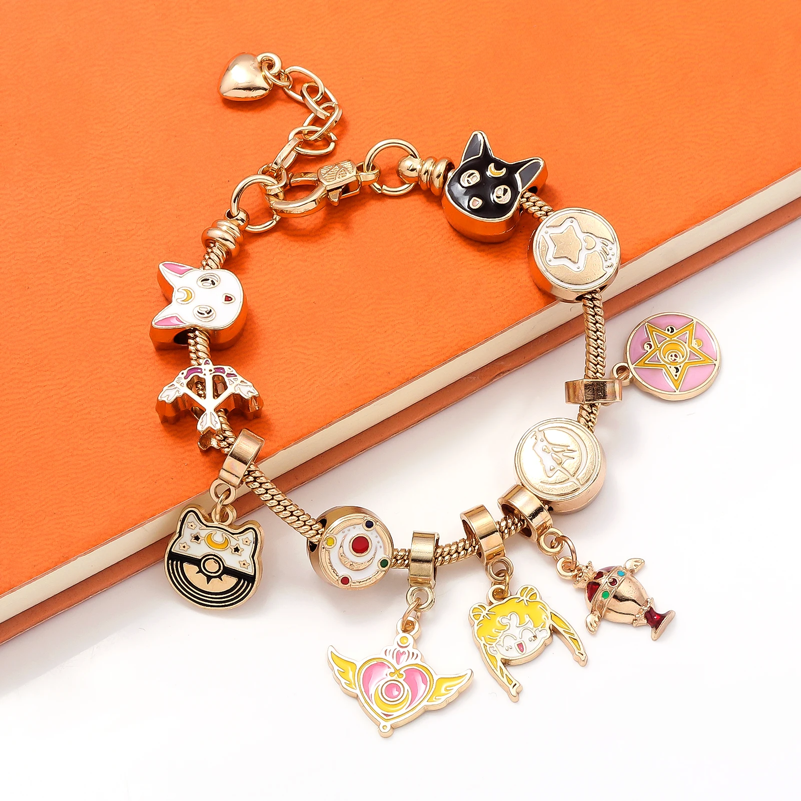 Anime Kawaii Sailor Moon Charms Bracelets Tsukino Usagi Pendant Luna Cat Beads Bangles Cospaly Props Chains for Women Girl Gift
