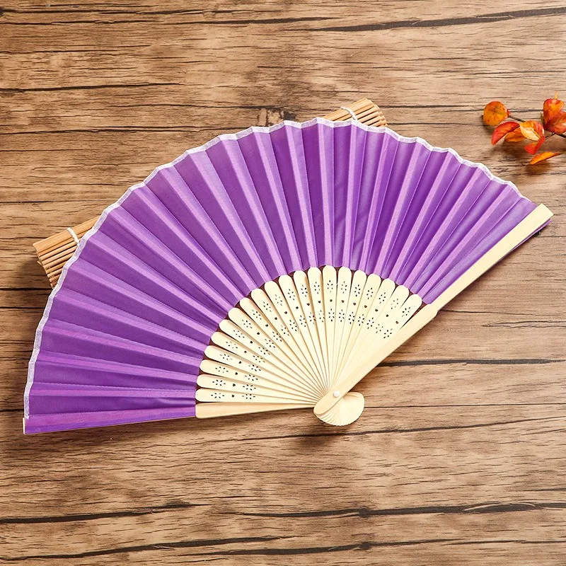 Folding Fan Fashionable Engraved Women Folding Elegant Silk Hand Fan with Gift Bag Wedding Mariage Festival Party Dance Props Tool 1Pc