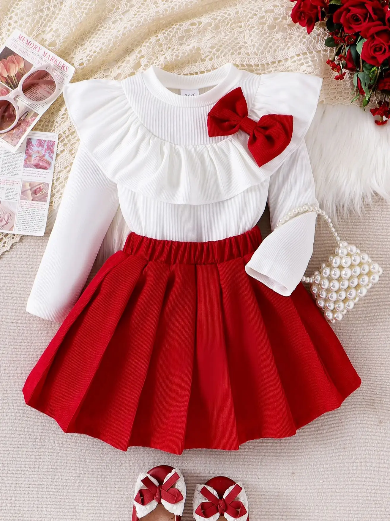 2 قطعة نمط جديد الخريف الحلو ولطيف فتاة طفل الأبيض القوس الدانتيل بأكمام طويلة بلوزات + ارتفع الأحمر بلون مطوي تنورة قصيرة