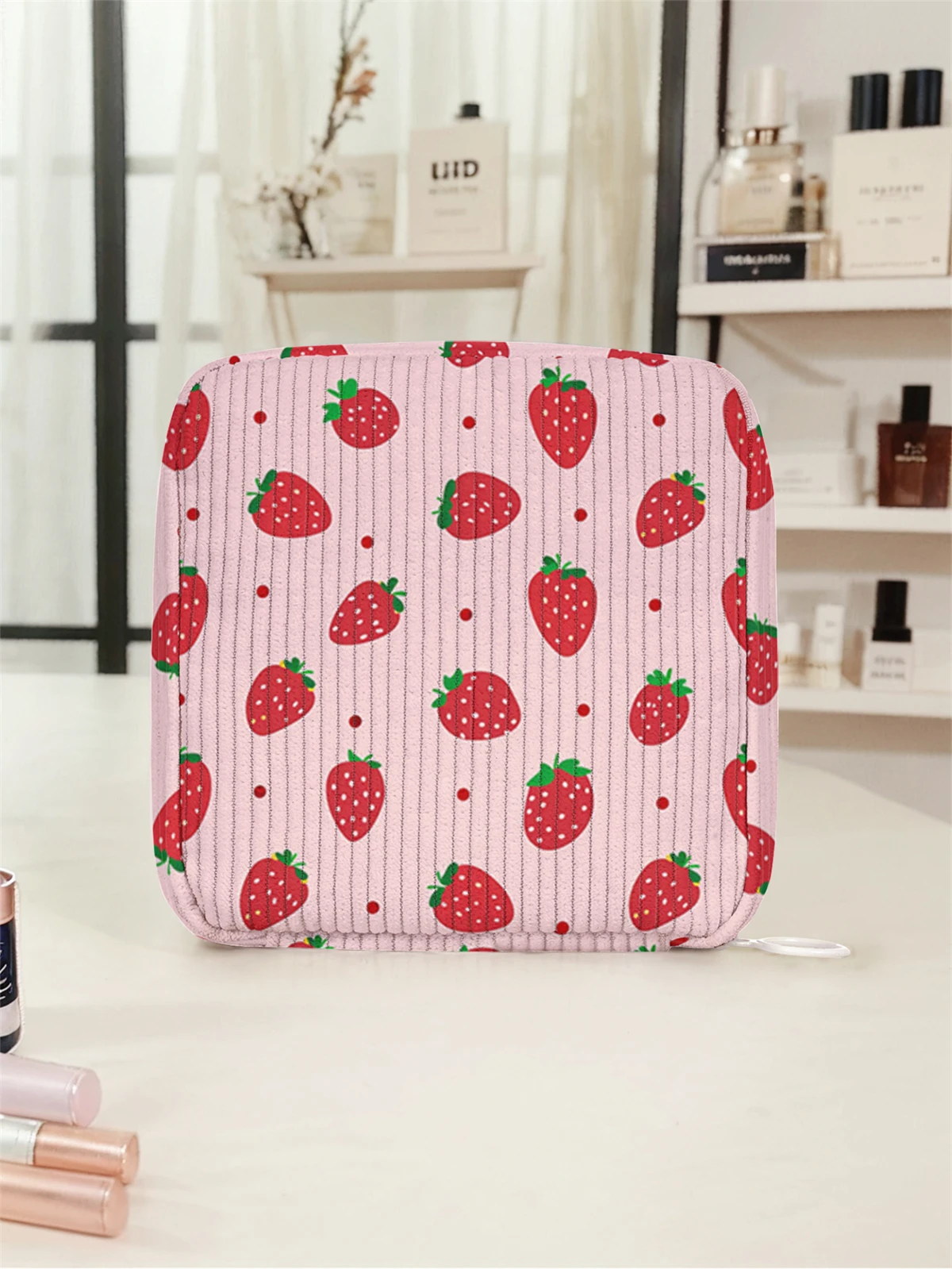 Cartoon printed sanitary napkin storage bag, women's lightweight tissue bag, sanitary tissue bag
