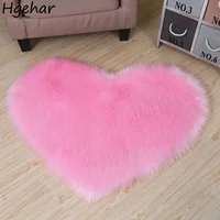 Irregular Heart Plush Carpets Bedside Soft Sweet Anti-slip Living Room Bedroom Floor Sofa Universal Washable Home Decor Doormat 1