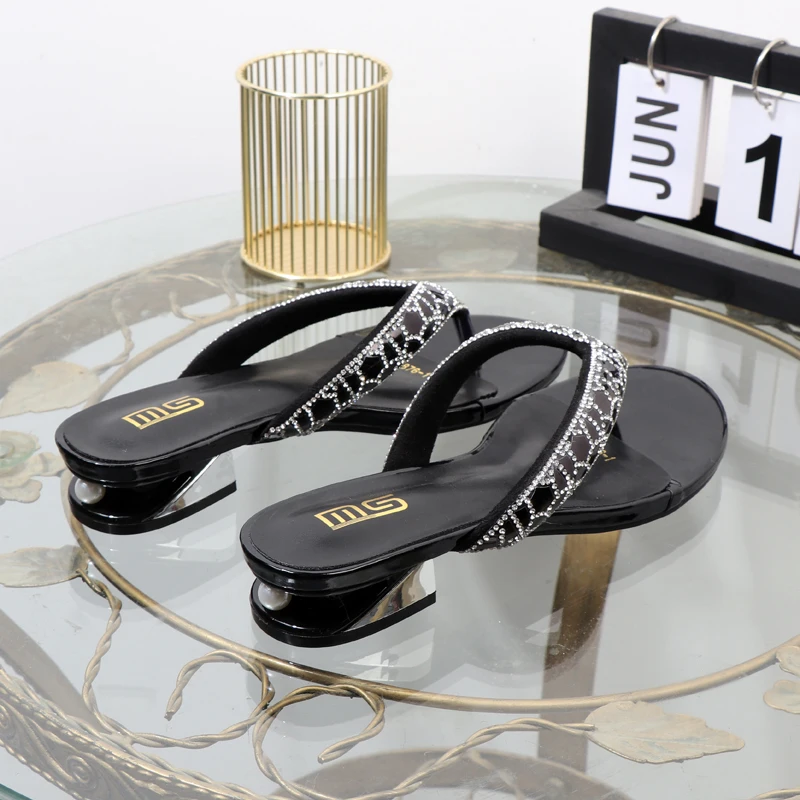 flip-flops 2023 summer wear clip toe low heel rhinestone women's slippers fashion Flat-bottomed plus size Joker women's shoes