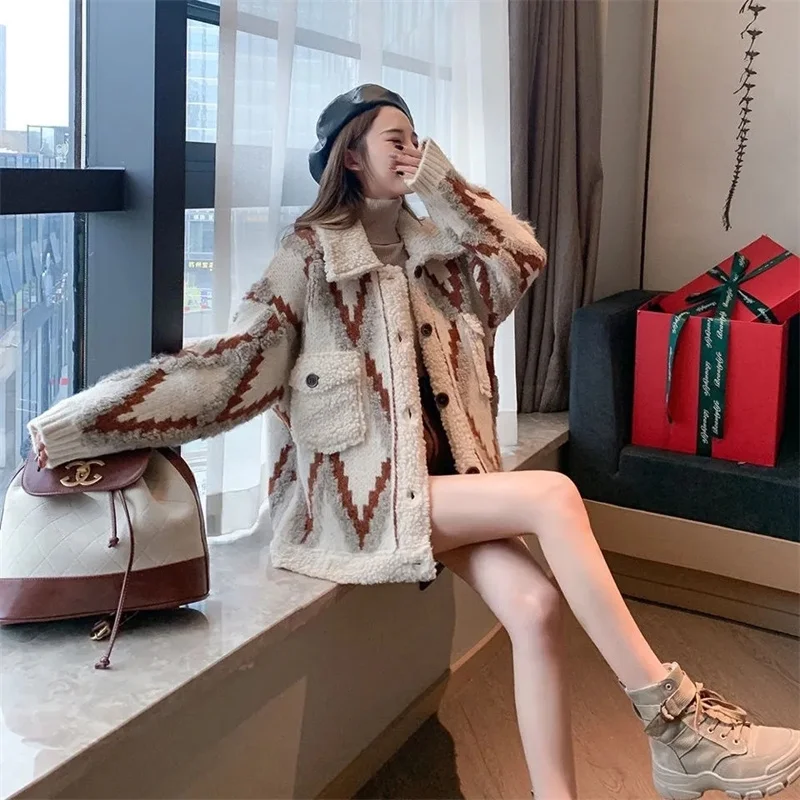 Spring Autumn New Sweater Jacket Women 2022 New Small Fragrance Lamb Wool Thickened Loose Korean Knitted Cardigan for Outer Wear