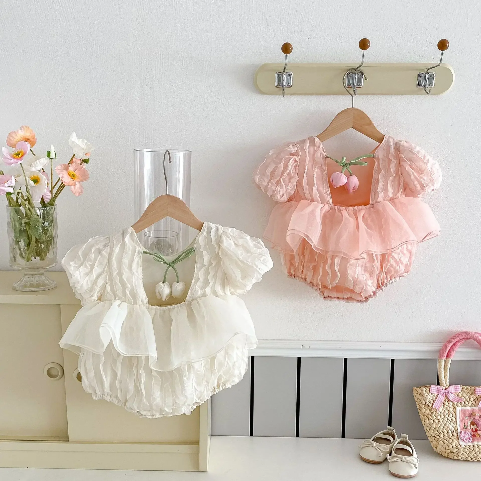 Summer New Sweet Cute Baby Girl Romper with Bubble Sleeves And Lace Backless Harem Skirt Style Infant Clothing Babygown
