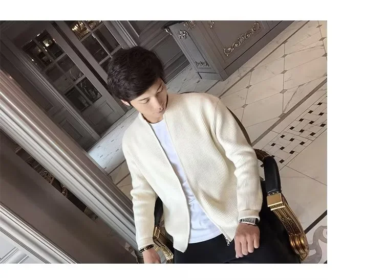 Description Picture 5 of itemSpring Autumn 2023 New Men's Sweater Jacket Solid Color Knitted Cardigan Casual Versatile Slimming Smooths Your Silhouette Top