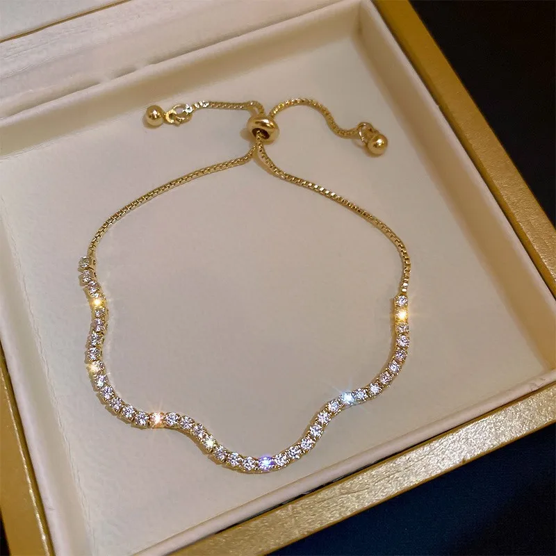 

Square zircon adjustable bracelet female simple light luxury bracelet personality temperament advanced sense of hand jewelry