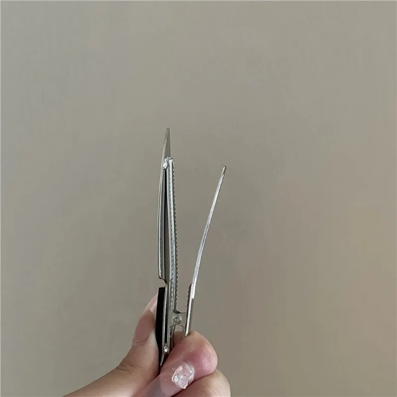 1pcs Knife Shape Hairpin Super Personality Hip-hop Punk Hair Accessories Sweet Cool Girl Side Clip Hair Clips for Women