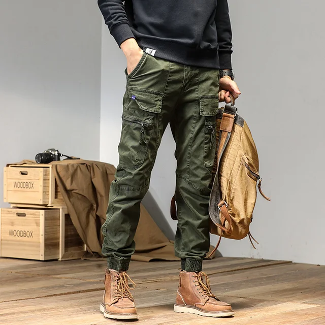 Versatile and stylish cargo pants for men