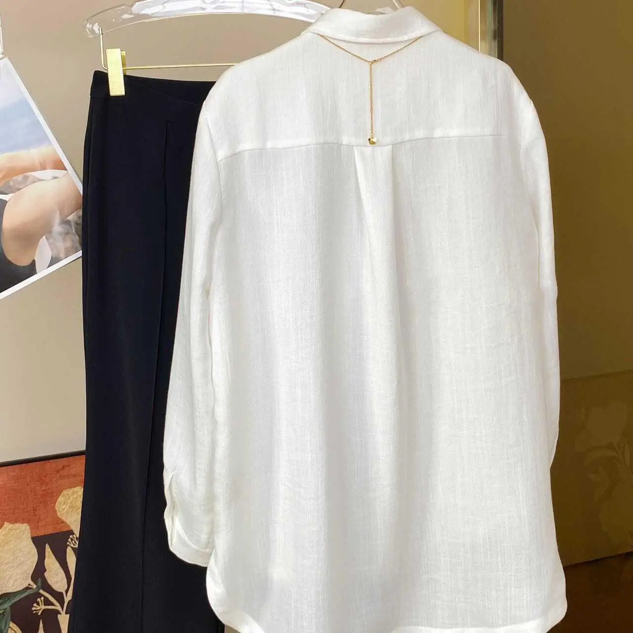 قميص مطرز بالورود 2