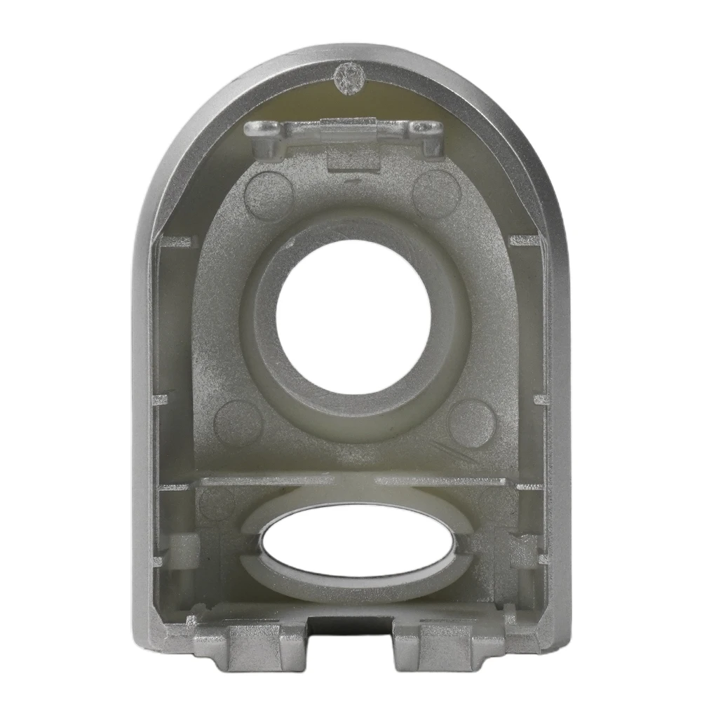 Рисунок 2 - Серая крышка дверной ручки автомобиля