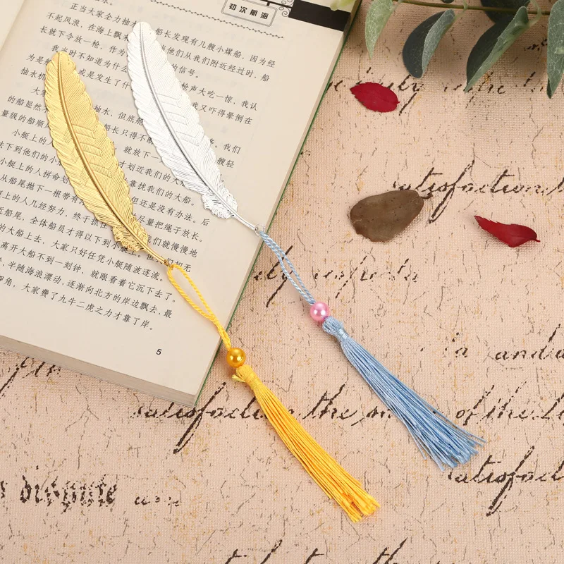 Pretty Metal Bookmark for Teacher Appreciation Thank You Gifts School Supplies 2022 Leaves Tassel Book Marks for Friend Gift