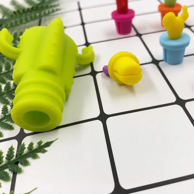 Cactus-Shaped Silicone Wine Stoppers &Glass Markers - 2-in-1 Creative Leak-Proof Set for Party, BPA-Free Freshness Preservation