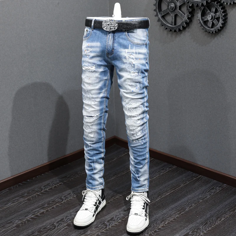 Street Fashion Men Jeans Retro Light Blue Elastic Stretch Slim Fit Hole Ripped Jeans Men Painted Designer Hip Hop Pants Hombre