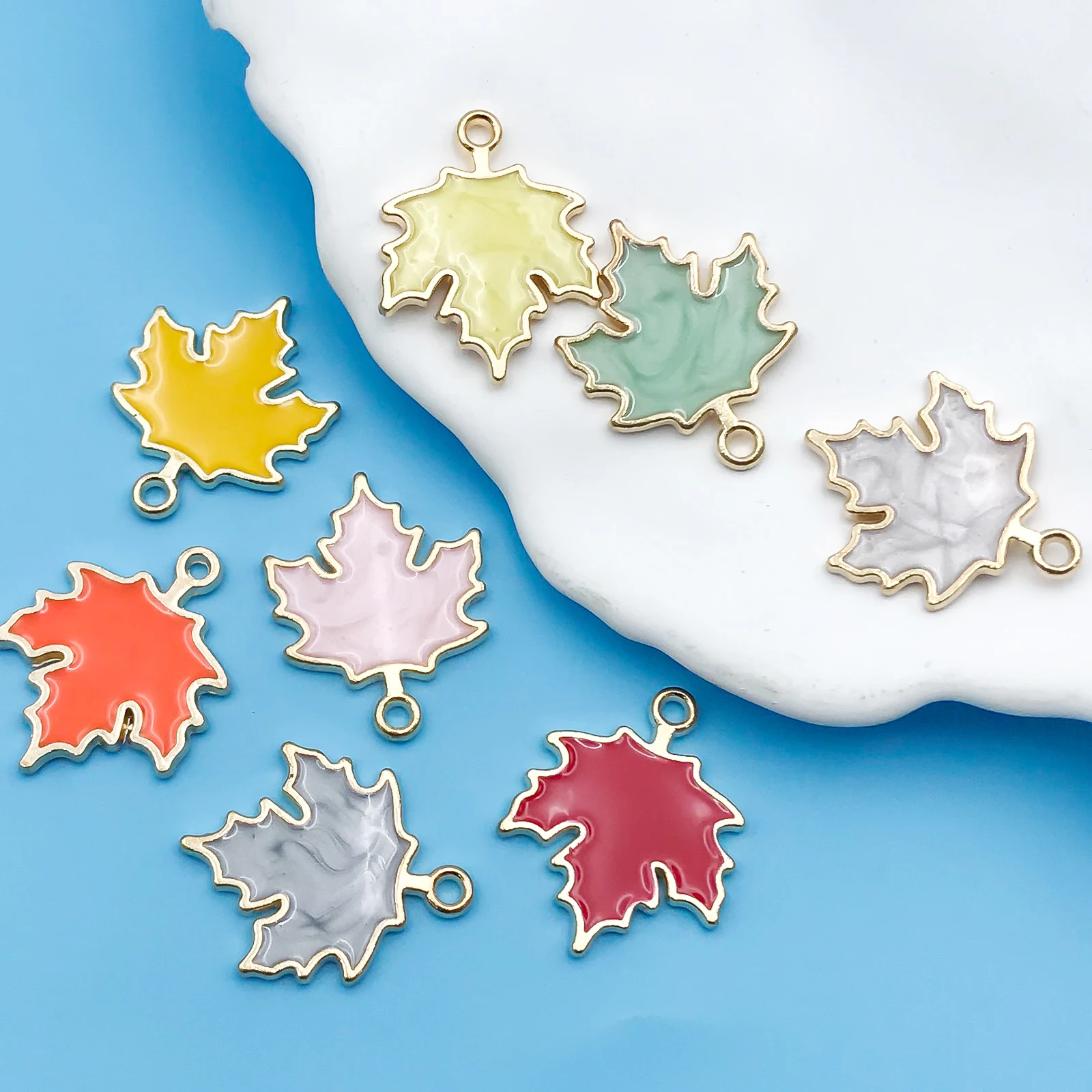 10 Stück Herbst Ahornblatt Charms Legierung Emaille Thanksgiving Ahornblatt Kürbis Anhänger für Schmuckherstellung Erkenntnisse Basteln – Detail 7