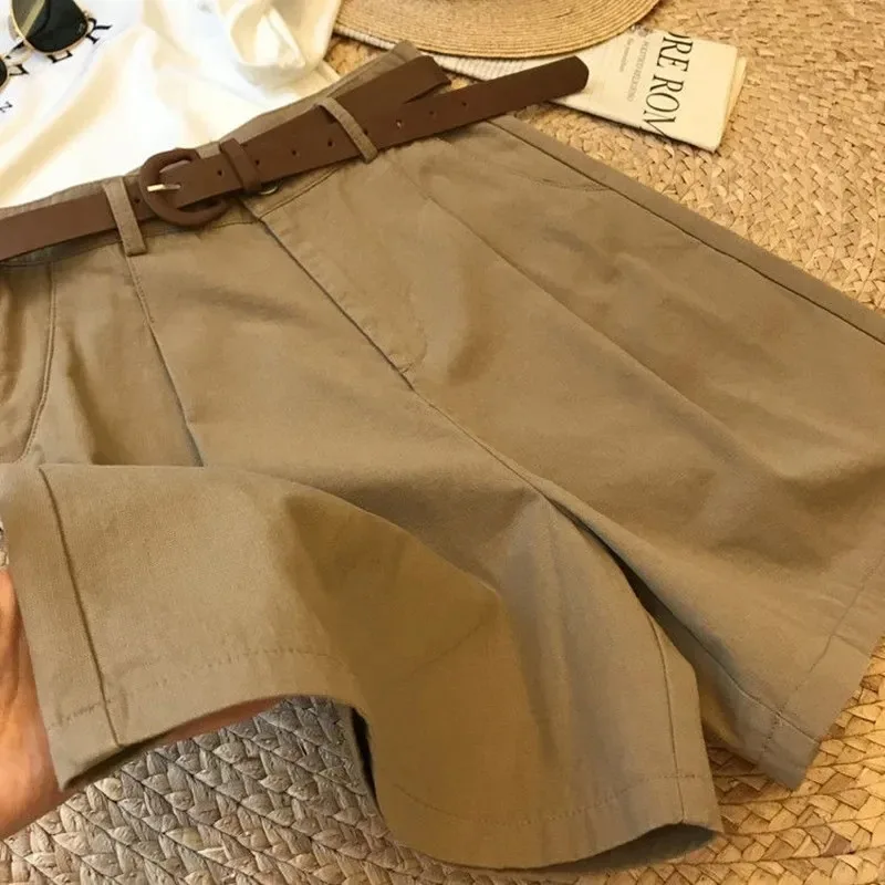 パンツ eaphi slanting button short pants /beige eaphi slanting button short pants /beige - メルカリ